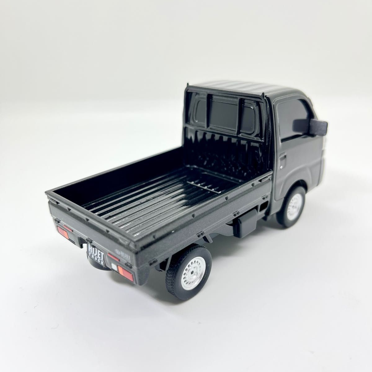 新型 ダイハツ ハイゼット トラック HIJET TRUCK 1/32 プルバックカー ミニカー ブラックマイカメタリック 