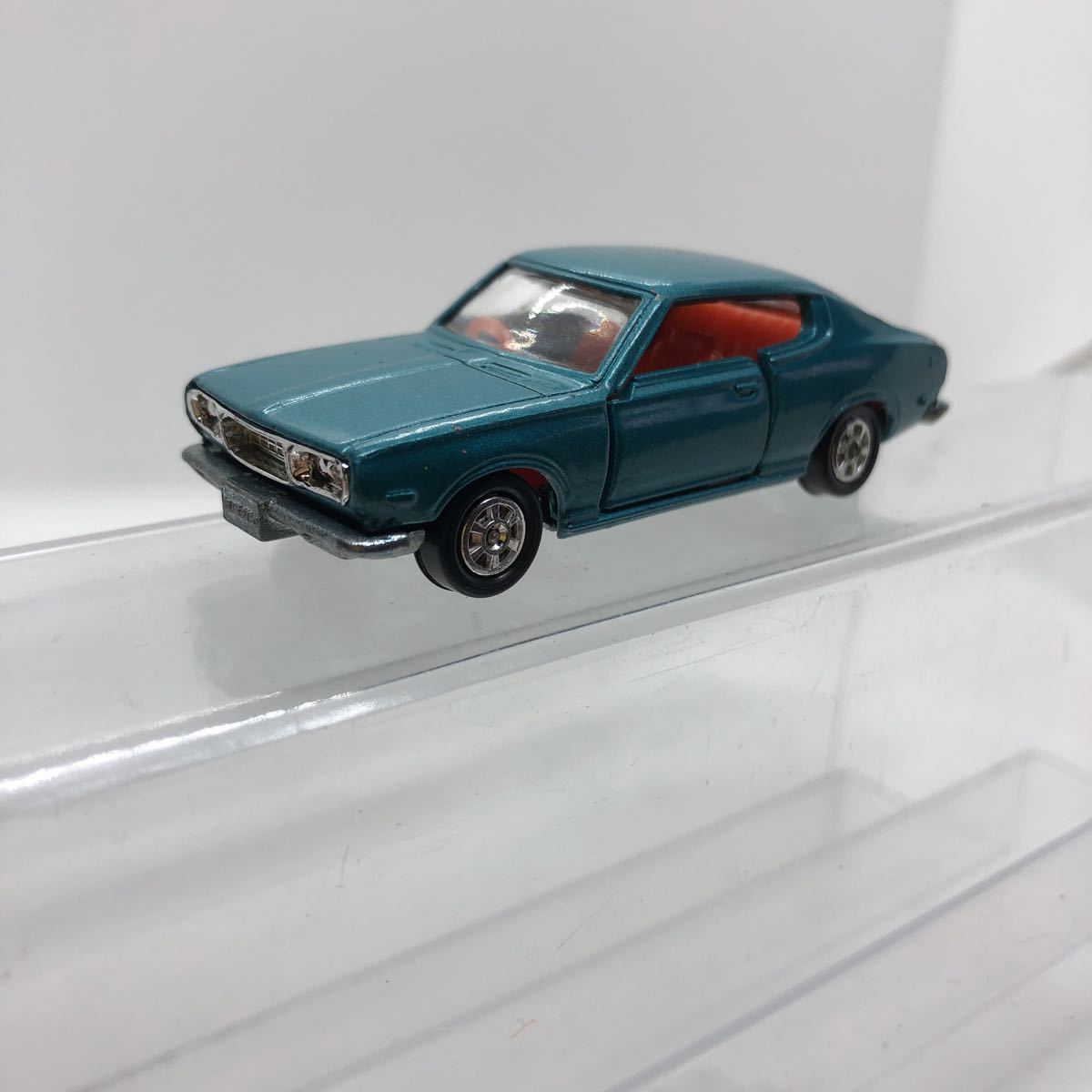 TOMICA トミカ 1/60 日産 ブルーバードU 1800 SSS-E 日本製 NISSAN TOMICA トミカ 1/60 日産 ブルーバードU 1800 SSS-E 日本製 NISSAN