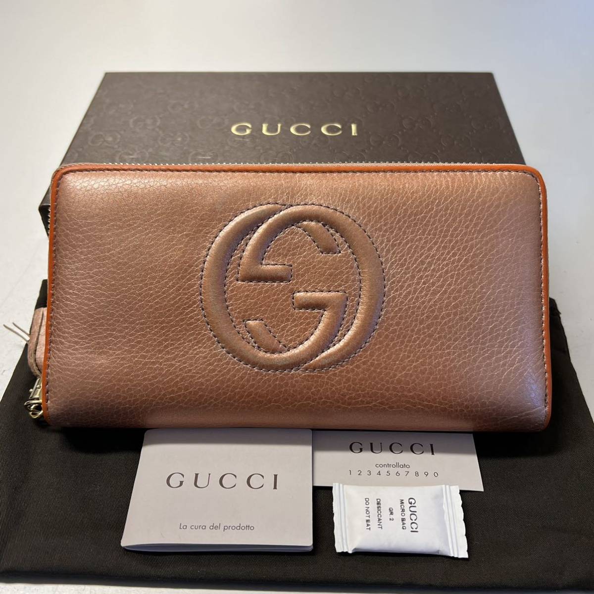 11 GUCCI グッチ 長財布 ラウンドファスナー