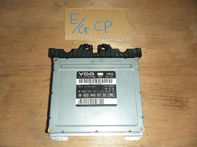 ベンツ CLKクラス E-208335 エンジンコンピューター 　品番019 545 62 32 管理番号X6356_画像1