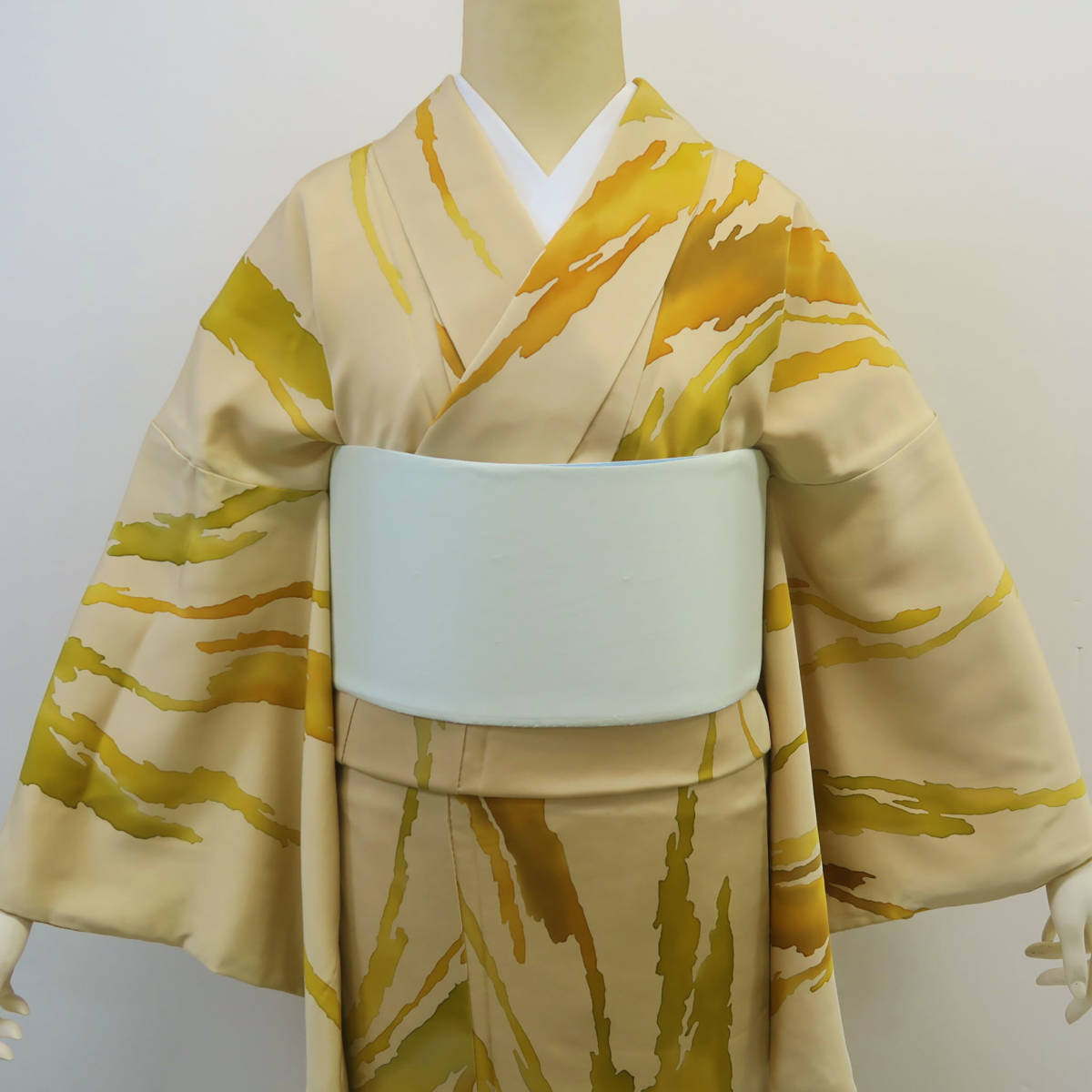 セール SALE 小紋 ベージュ地 手描き 抽象柄 黄土色 うぐいす色 肌色