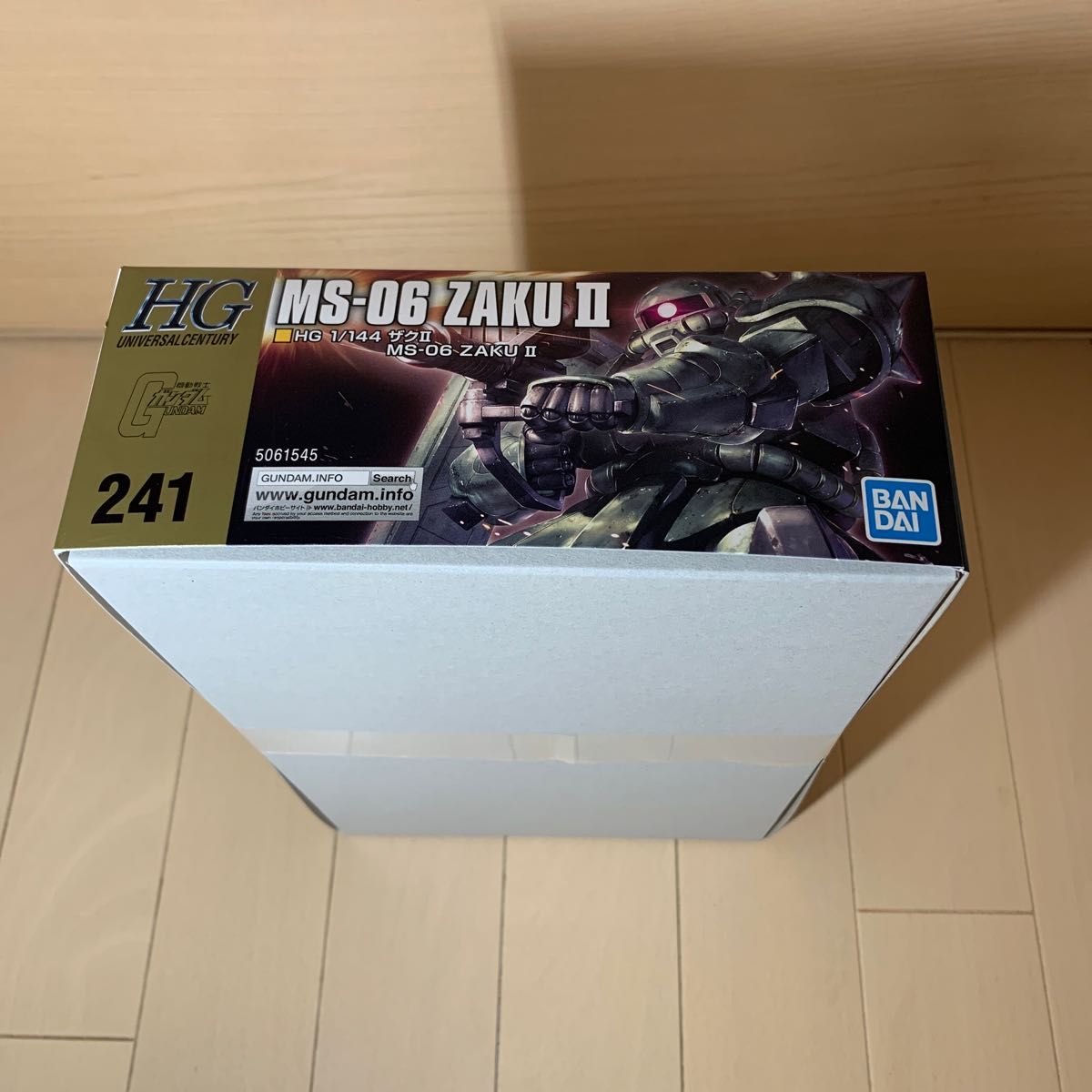 HGUC 1/144 MS-06 ザクII 新品未組立