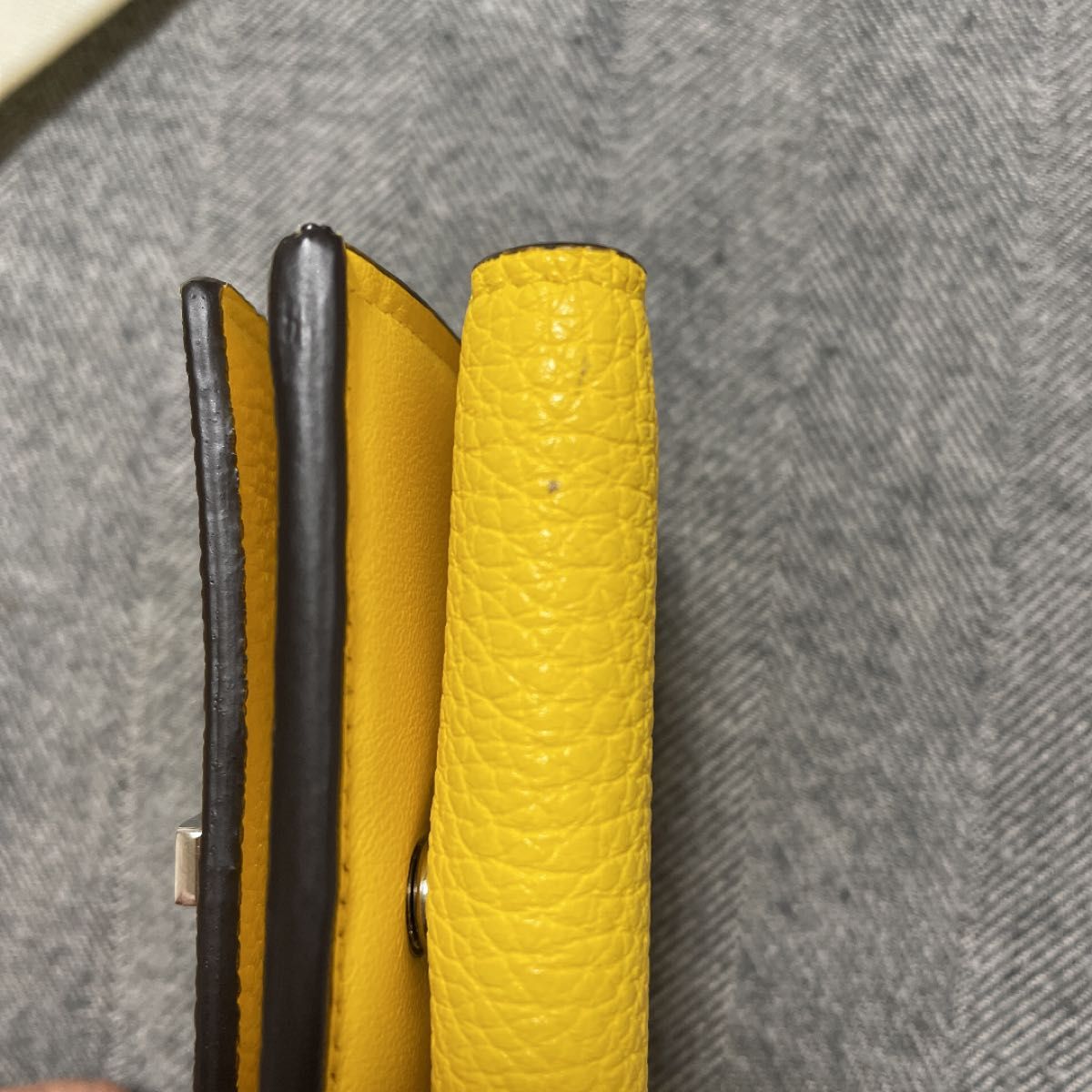 FENDI(フェンディ) 3つ折り財布 ピーカブー イエロー レザー