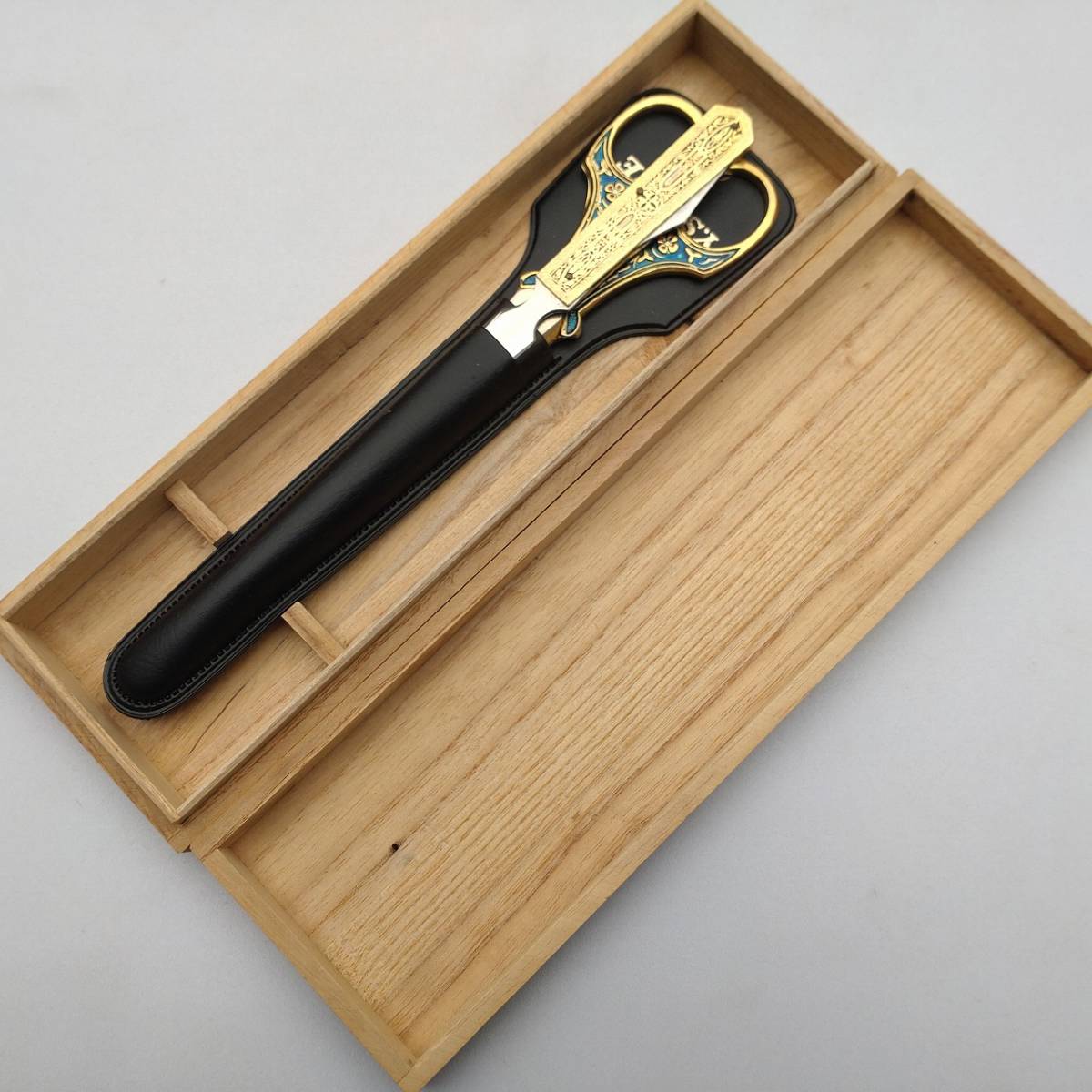 si The - комплект ni ключ NIKKY. общая длина примерно 205. нож для бумаги складной нож канцелярские товары гравировка рисунок дерево в коробке [0353][b]