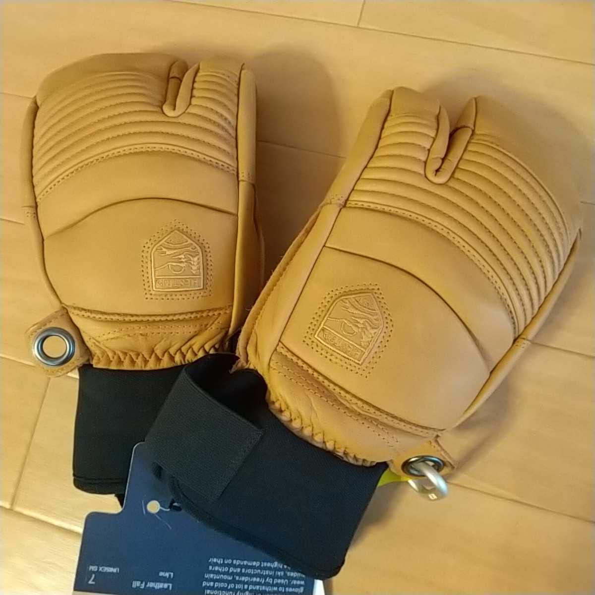 送料無料・名入れ彫刻 ヘストラミトン その他 グローブ ヘストラ HESTRA ベーシック ウール ミット ミトン BASIC WOOL MITT (350 Grey) 63661