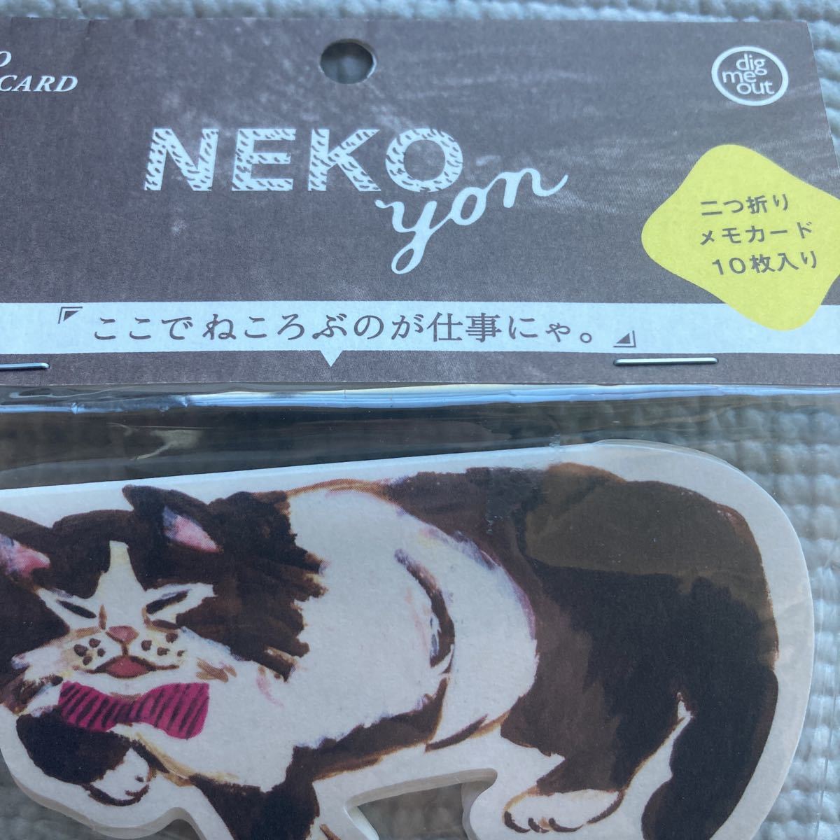 猫　ハチワレ　リボン　CAT メモカード　メモ帳　メッセージカード　紙モノ　文具　　文房具　猫文具　送料84円〜　半額_画像3