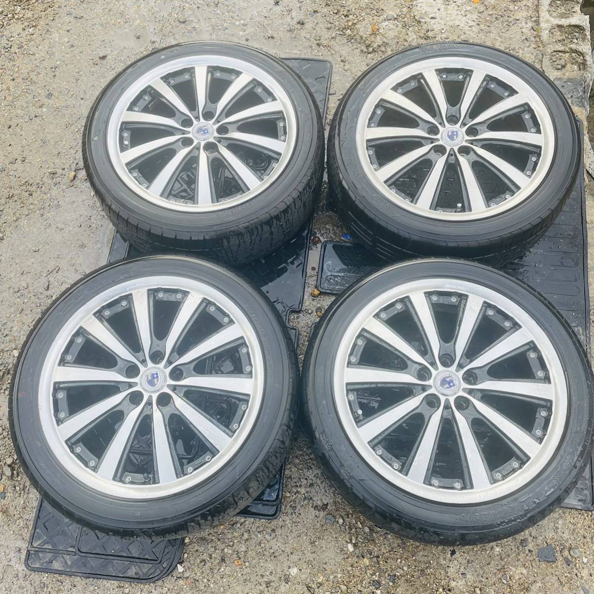 STEINER 215/45/R17 17x7J PCD 5x100 5X114.3 オフセット48 ヨコハマ　2018年_画像1