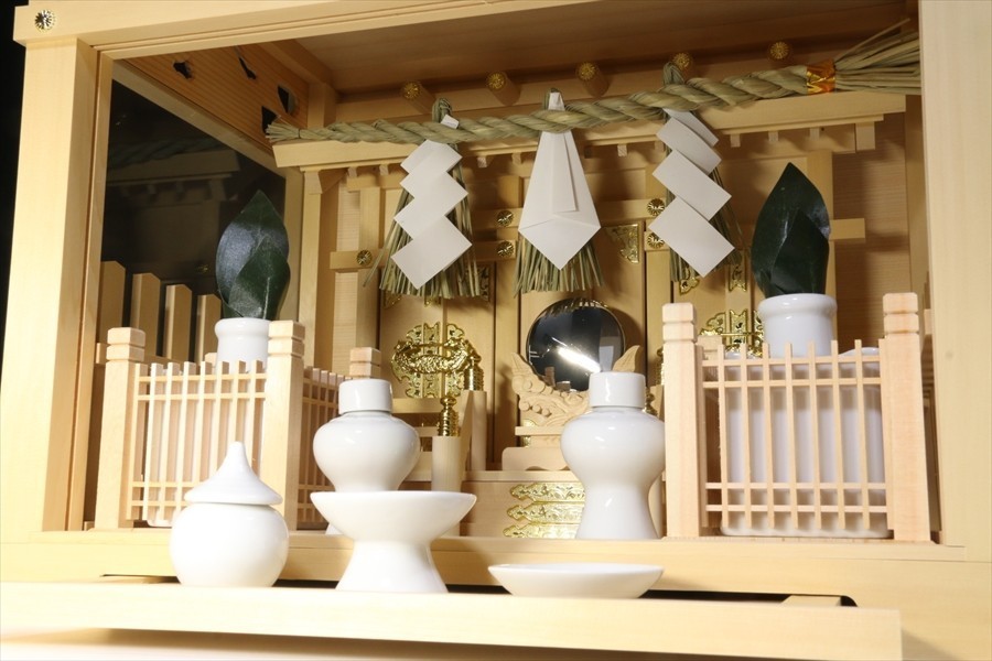 神棚セット 箱宮三社 16号 注連縄付 しめ縄 玉垣 引出し付 三面 神棚セット 箱宮三社 16号 注連縄付 しめ縄 玉垣 引出し付 三面