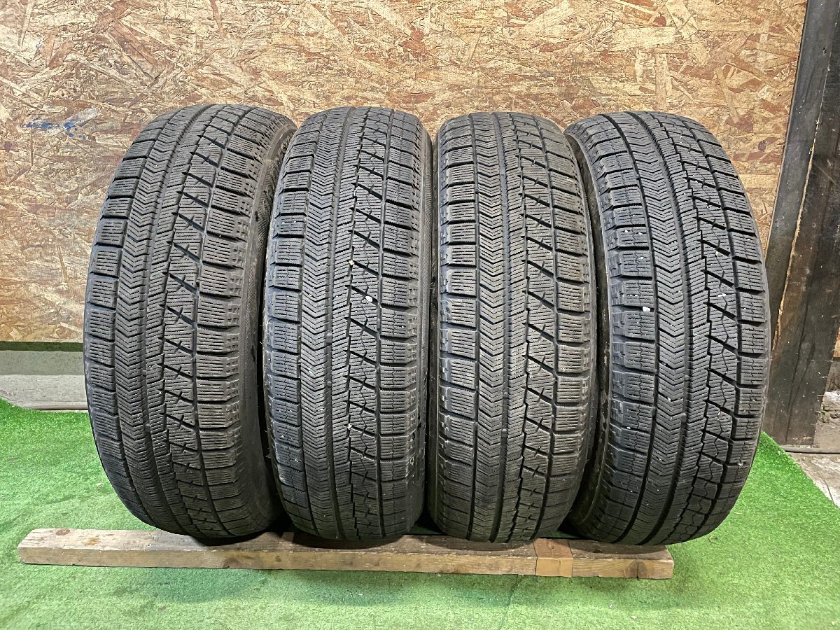 175/60R16 BRIDGESTONE BLIZZAK VRX スタッドレスタイヤ 4本セット_画像1