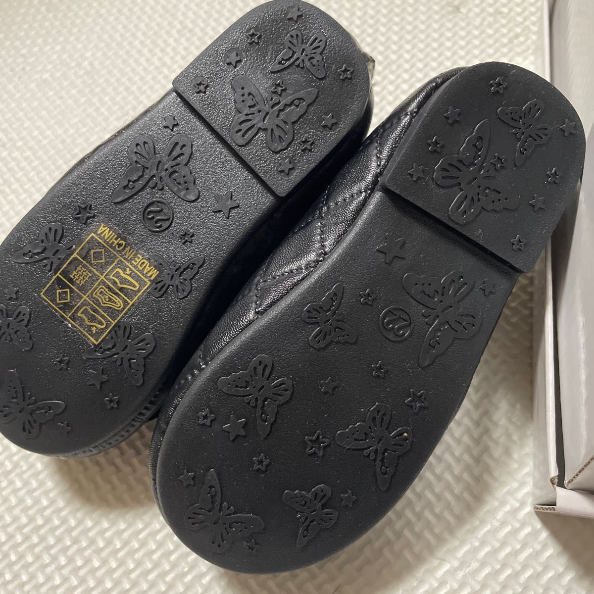 SHEIN 完売商品 新品未使用 ベビー キッズ シューズ EUR22 14.5cm 入園式 ブラック キルティング ローファー