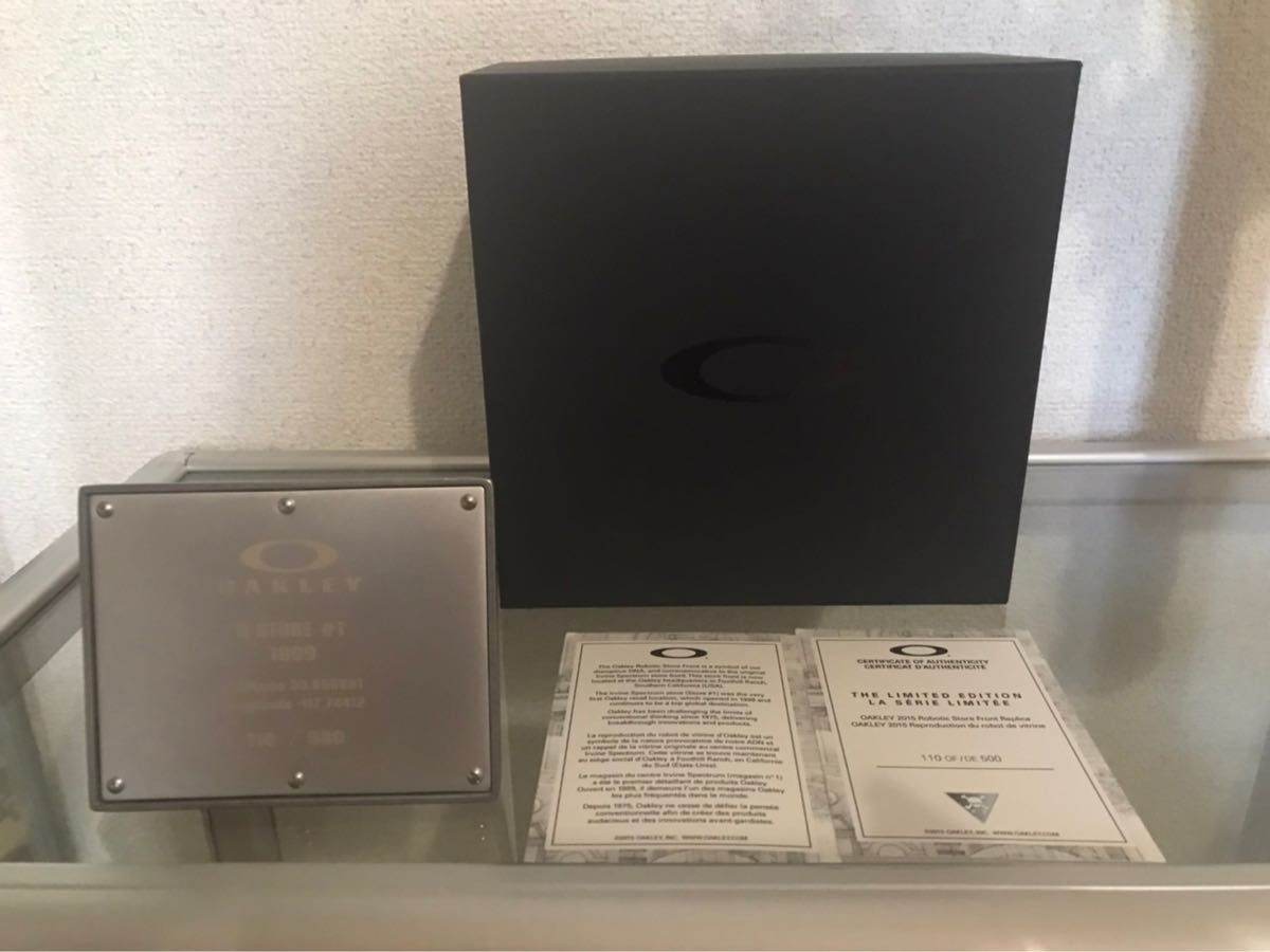 超激レアオークリーディスプレイ ロボティックストアフロント