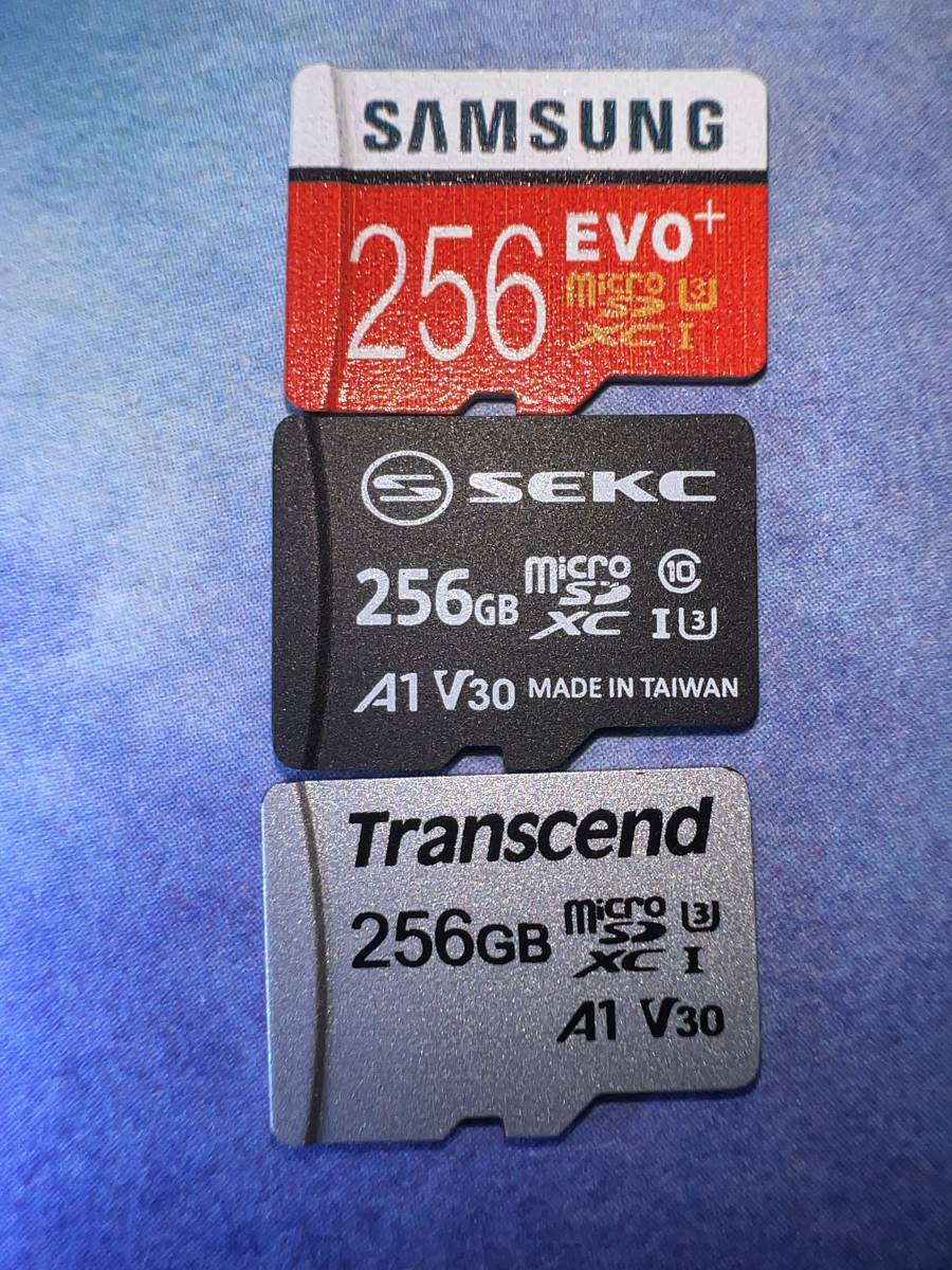 microSDカード Samsung 他 256GB　中古 動作未確認 ジャンク品　3枚まとめ (28)_画像1