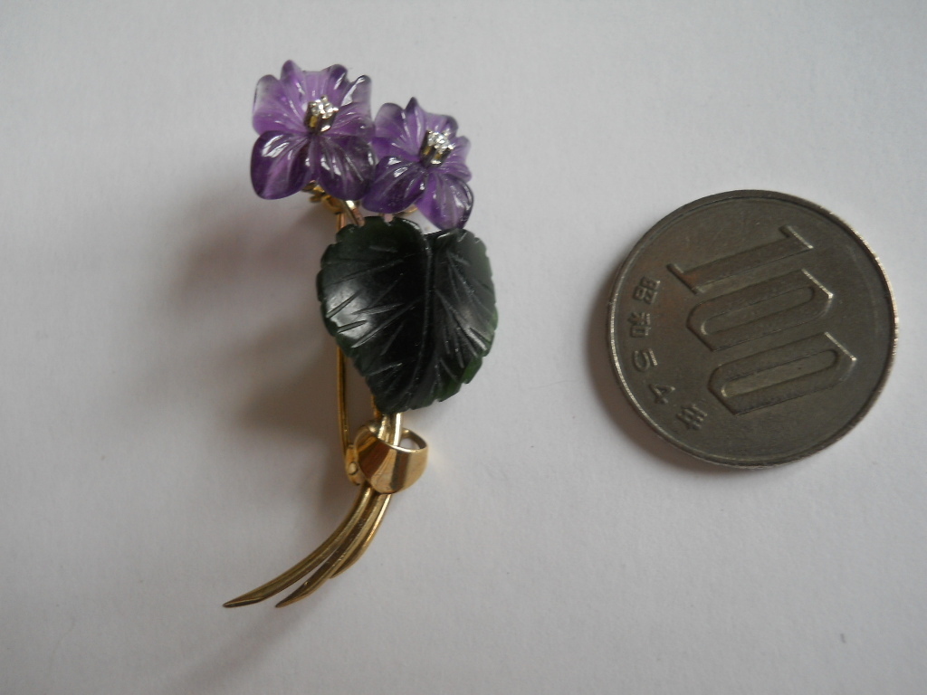 ドイツ製ヴィンテージ ９金 ３３３ゴールド スミレ 菫の花束 ブローチ アメジスト 翡翠 ダイヤモンド