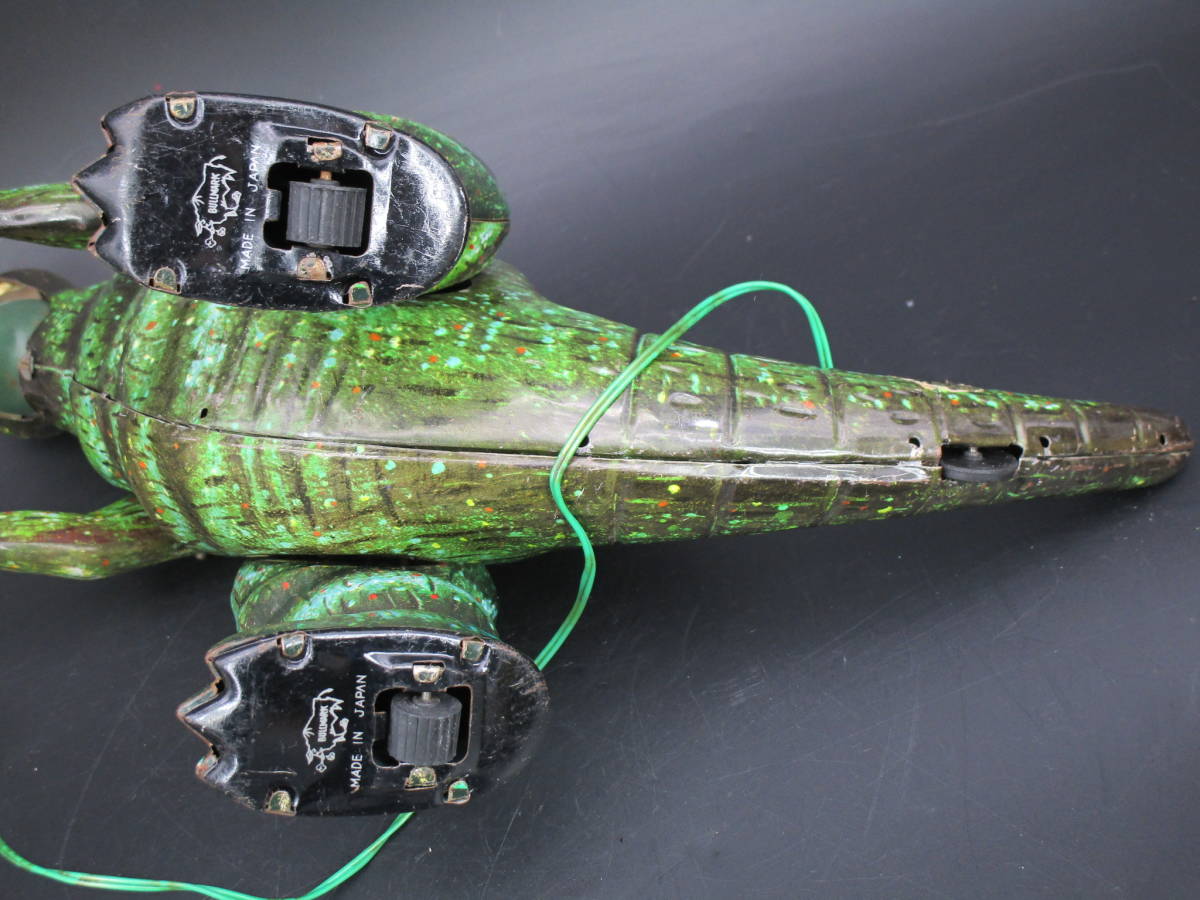 Yahoo!オークション - ゴジラ GODZILLA 煙吐く可動品 電動 Yahoo!オークション - ゴジラ GODZILLA 煙吐く可動品 電動