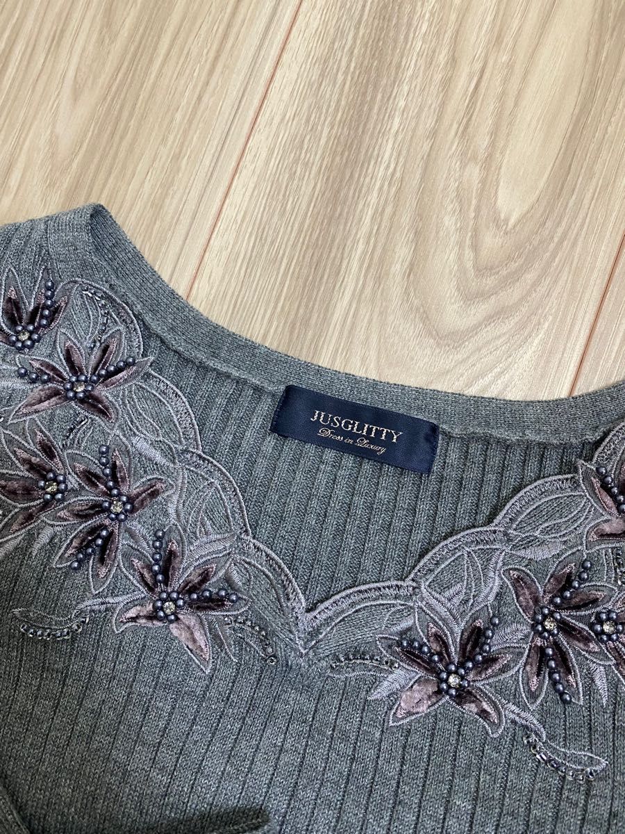 JUSGLITTY 】ジャスグリッティ モール刺繍ニットワンピース JUSGLITTY 】ジャスグリッティ モール刺繍ニットワンピース