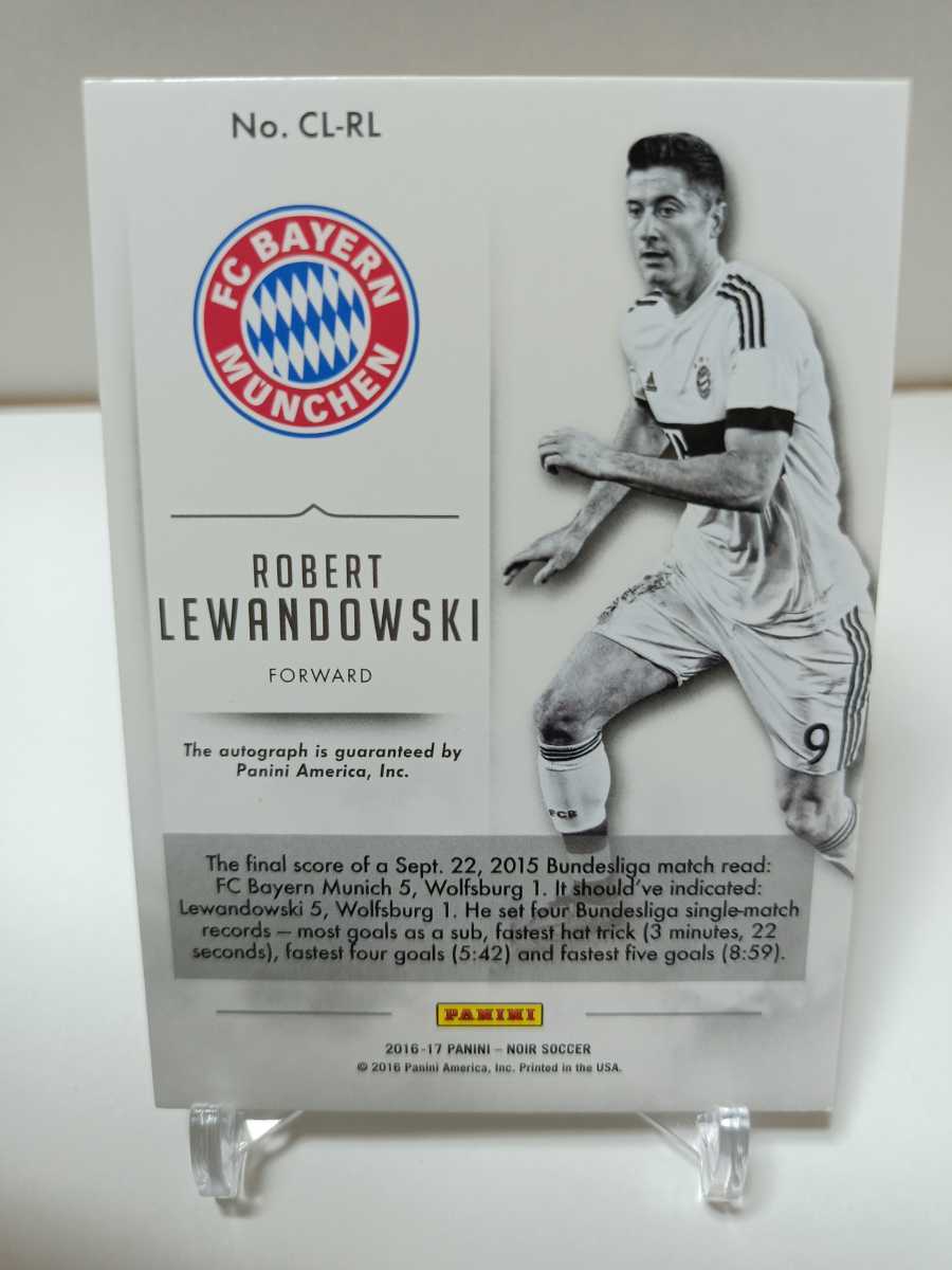 2016-17 Noir Club Signatures Robert Lewandowski Bayern Munich Rare #/99 オンカード_画像7
