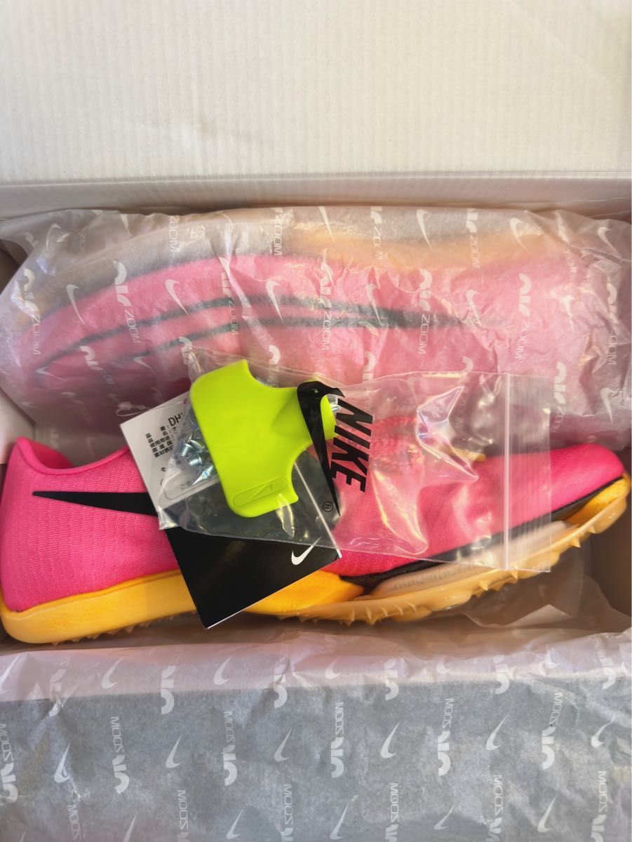 可愛いクリスマスツリーやギフトが! 足数限定値下 NIKE Air ZOOM