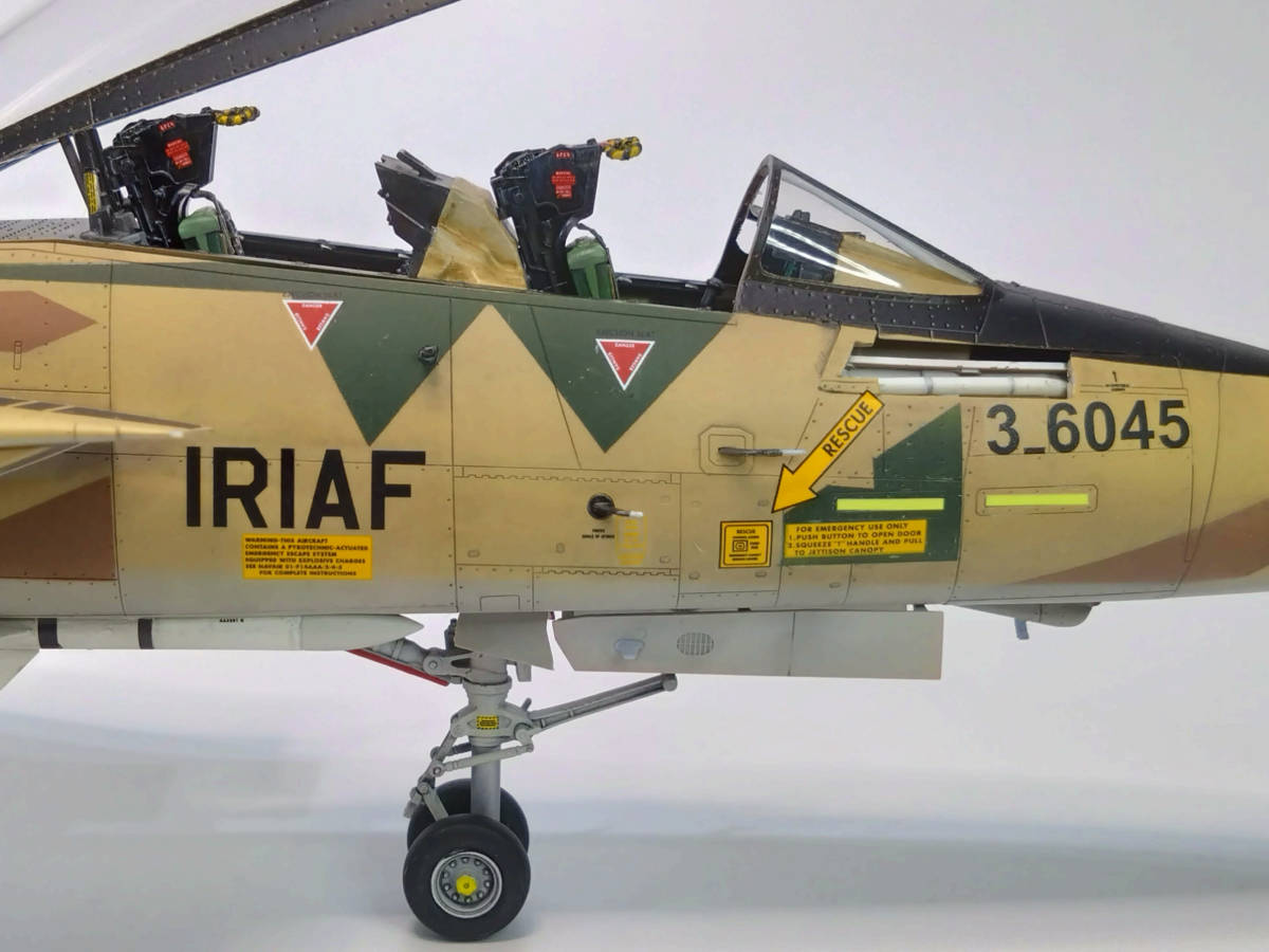 Yahoo!オークション - 1/48 イラン空軍 F-14A 塗装済み完成品 Yahoo!オークション - 1/48 イラン空軍 F-14A 塗装済み完成品