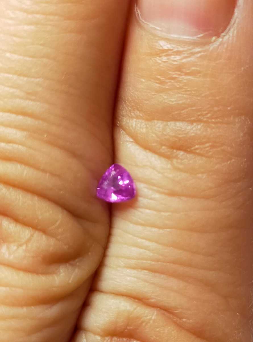 単品販売/受注生産 非加熱シルキー ピンク サファイア ルース 0.9ct