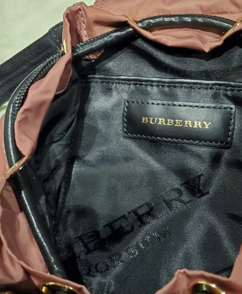 【未使用に近い】BURBERRY バックパック ナイロン ゲラフィティーリュック ナイロンリュック