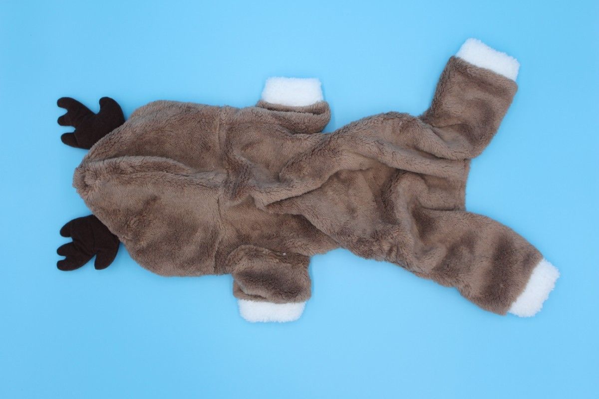 クリスマストナカイMペット服 セーター 犬服 厚い ドッグウェア パーカー 小中型犬 防寒　毛布生地ですからとても暖かいです