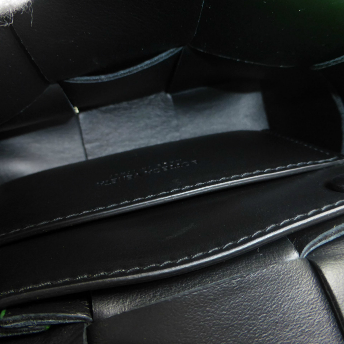 ボッテガ ヴェネタ (BOTTEGA VENETA) キャンディー カセット ミニ