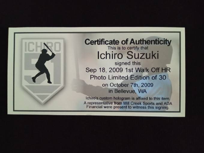 01　ICHIRO Suzuki　マリナーズ　イチロー　直筆サイン入り大型写真　額装済　直筆サイン　MLB　大谷翔平　イチロー_画像9