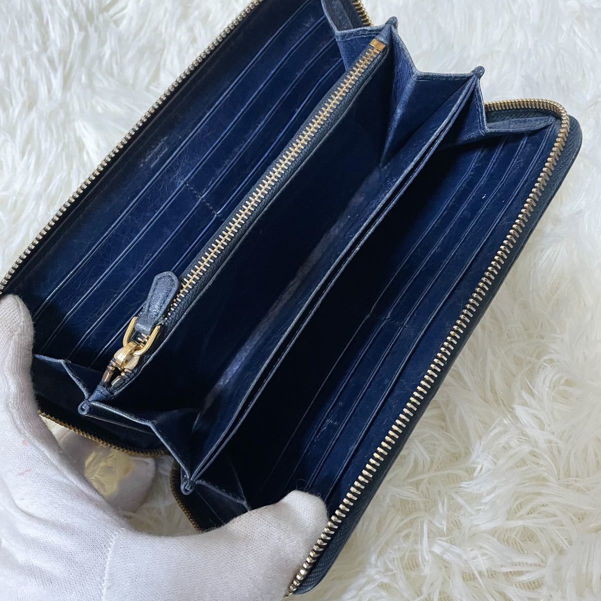 高品質の激安 PRADA プラダ キルティング 長財布 ラウンドジップ