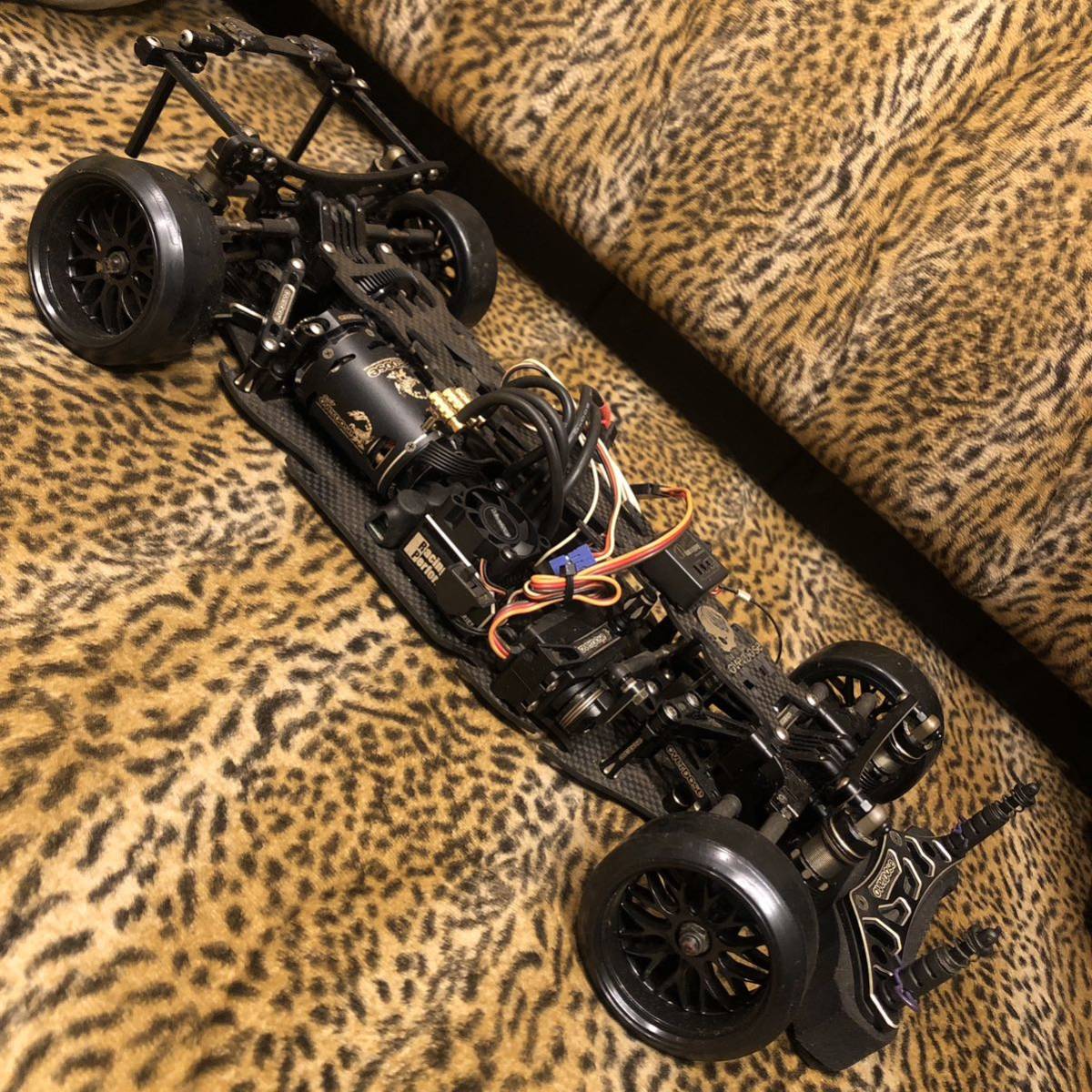ヨコモ D-MAX OD仕様 ブラック-