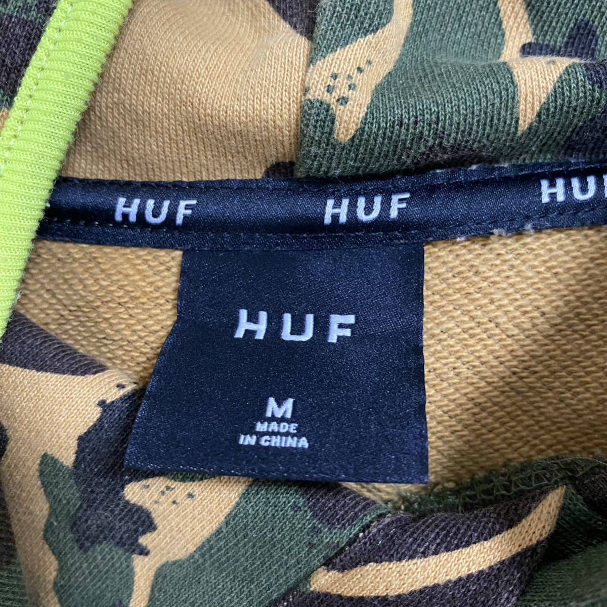 【希少デザイン】HUF ハフ　パーカー　迷彩　カモフラ　刺繍ロゴ　トライアングル　総柄　レア　希少カラー　一点物　人気　ストリート_画像5