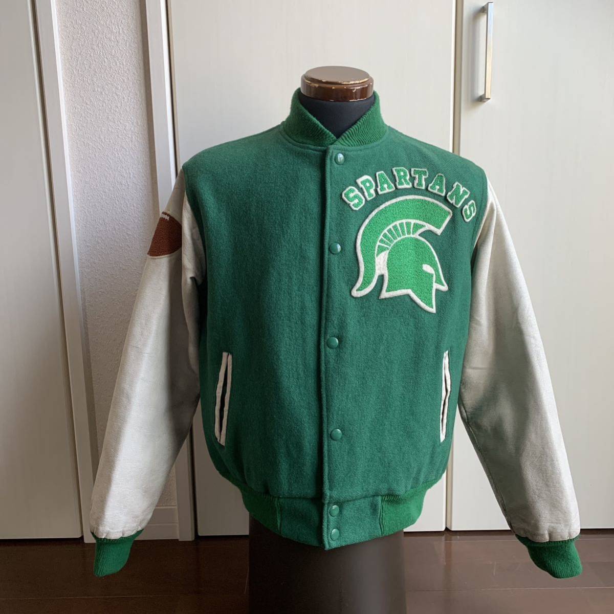 Michigan State“SPARTANS“ヴィンテージ スタジャンMサイズ