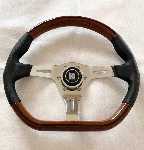 ナルディ ステアリング ハンドル 社外 新品 ホーン付 部品 点 ナルディ ステアリング ハンドル 社外 新品 ホーン付 部品 点