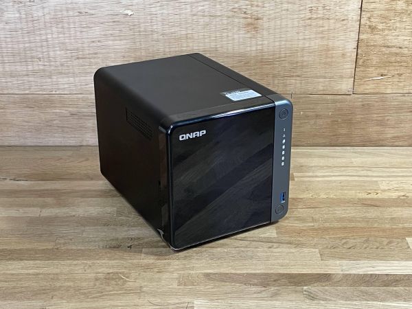 Yahoo!オークション - QNAP TS-453D NAS 4ベイ 1円スタート