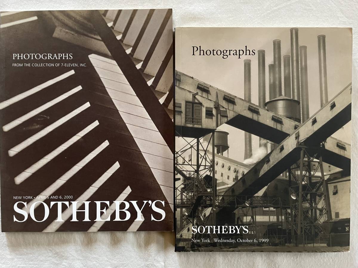 ●● SOTHEBY’S サザビーズ NY 写真 Photographs オークション カタログ　2冊　1999+2000年_画像1