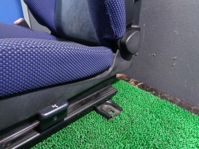 喜ばれる誕生日プレゼント ランエボ4〜6用 レカロシートレール運転席