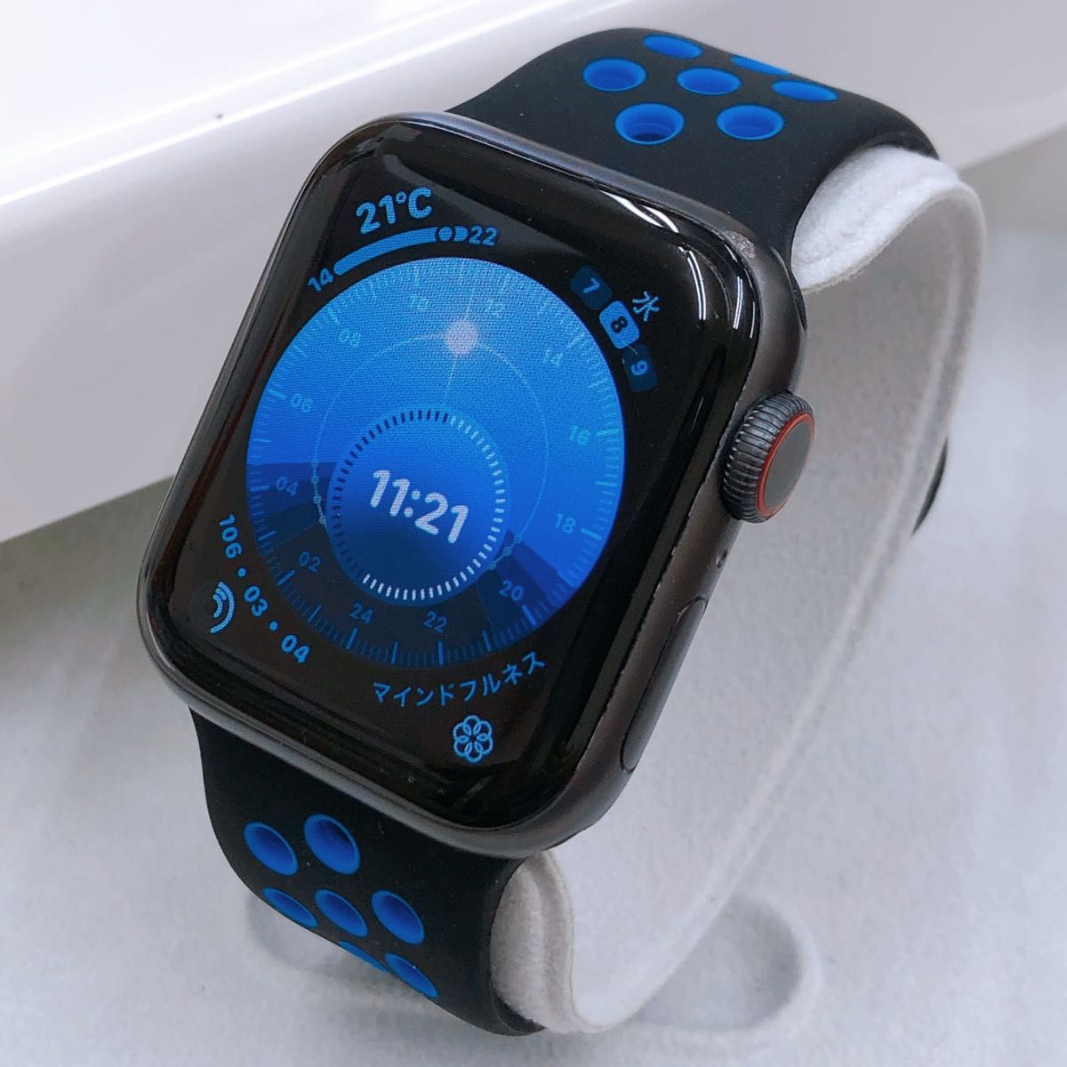 人気 Apple Watch Series 8 45mm 黒 GPS+セルラー未開封