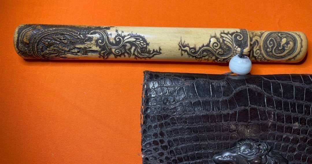 □時代物□ 粋な煙管入煙草入金具龍一作品!! 胴乱 喫煙具 煙草入れ