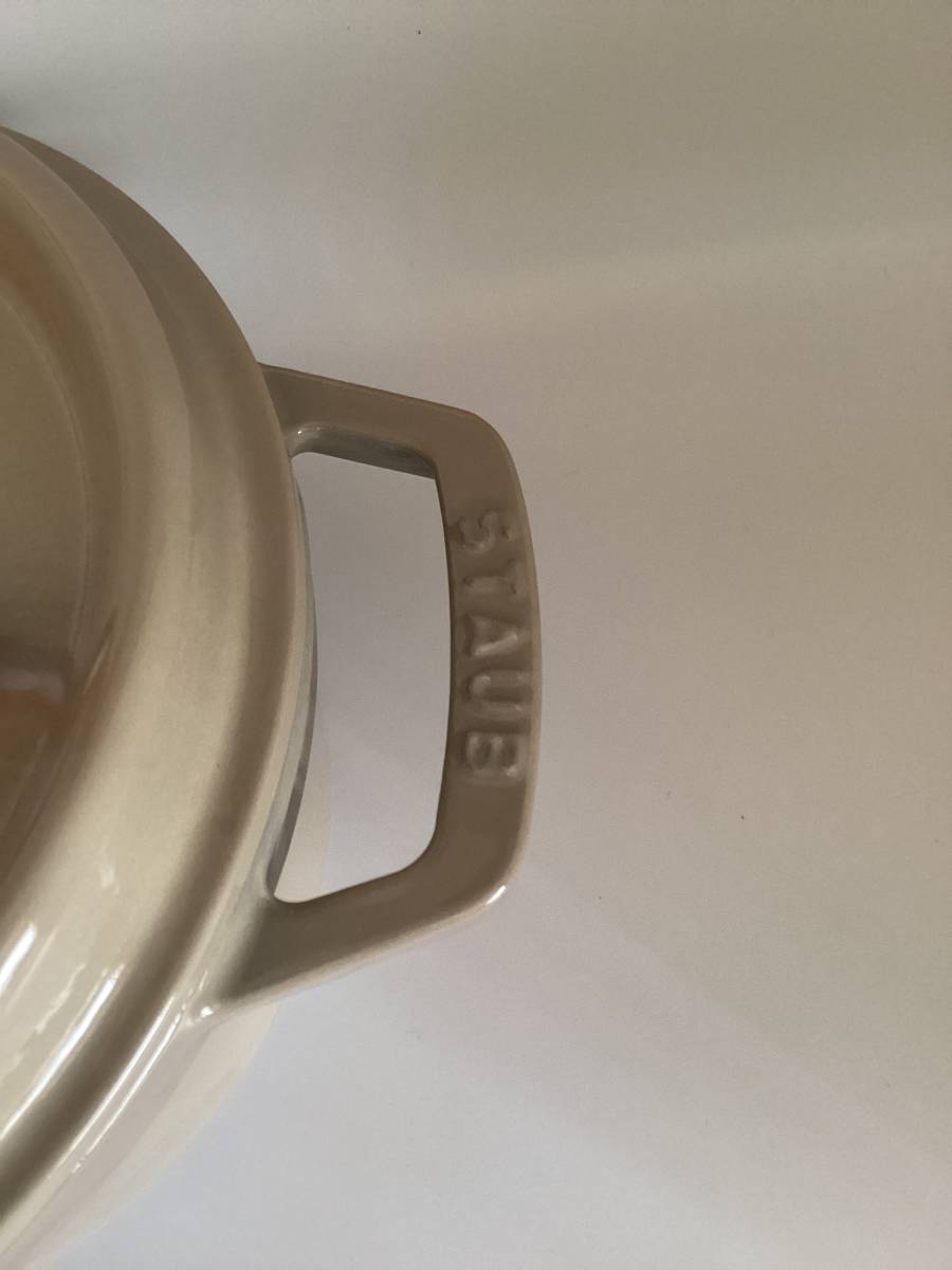 未使用】ストウブ リネン ピコココットラウンド 20㎝ 両手鍋 staub