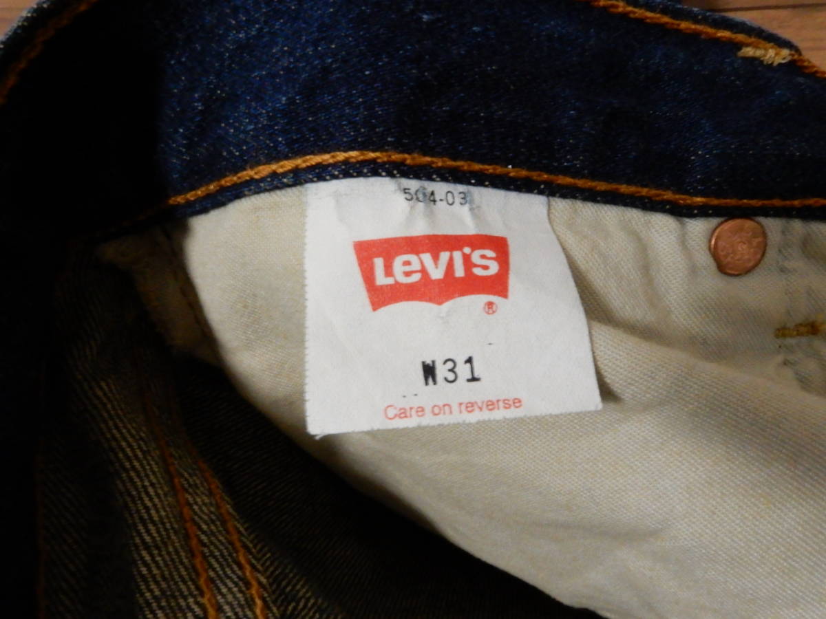 美品 Levi's リーバイス 504 504-03 日本製 01年 デニム パンツ ジーンズ W31 L34 革パッチ ジップフライ 裾上げ無し 購入時のまま y2kの画像3