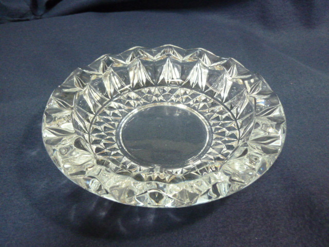 昭和レトロ　ガラス製灰皿　直径21㎝_画像1