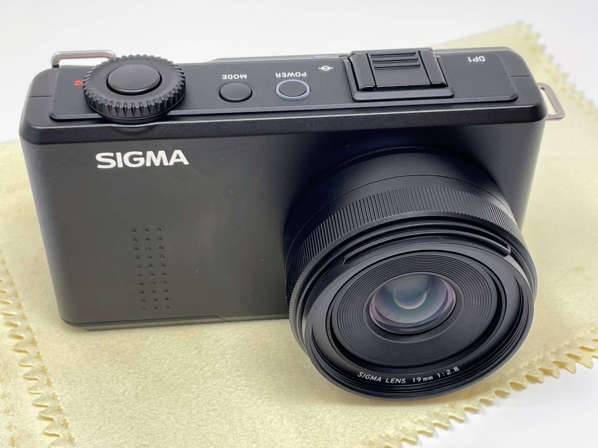 極美品: シグマ Sigma DP-1 Merrill 未使用付属品一式/取説/元 極美品: シグマ Sigma DP-1 Merrill 未使用付属品一式/取説/元