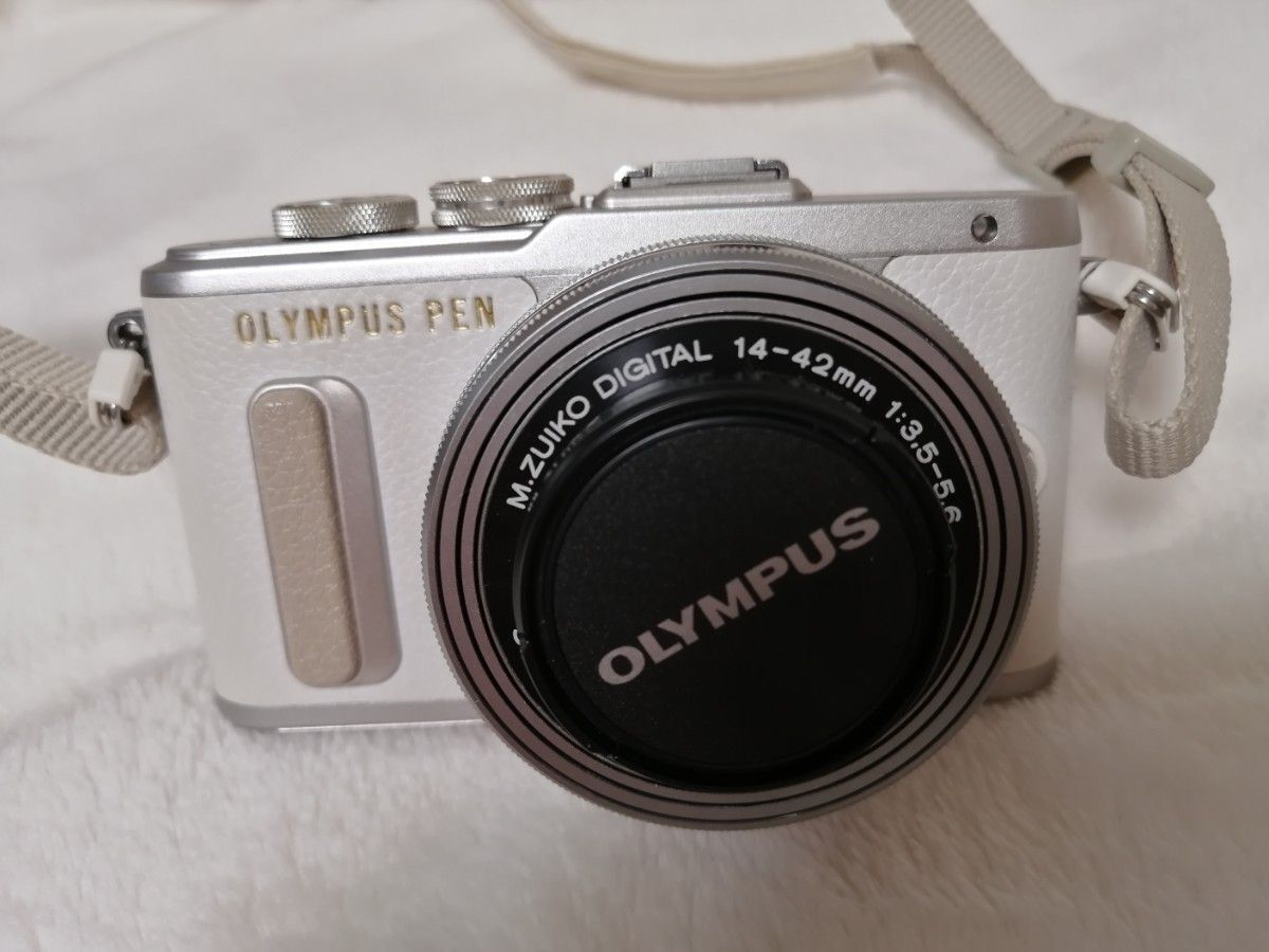 驚きの値段】 OLYMPUS 一眼カメラ ケース ベージュ