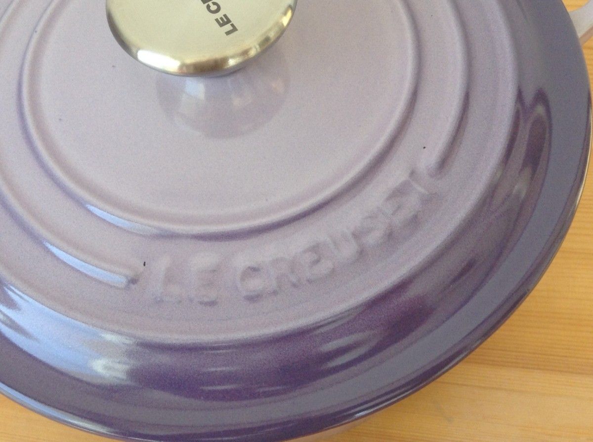 ルクルーゼ ココットロンド  ブルーベルパープル両手鍋 鋳物ホーロー 紫 フランス製 キャセロール 未使用
