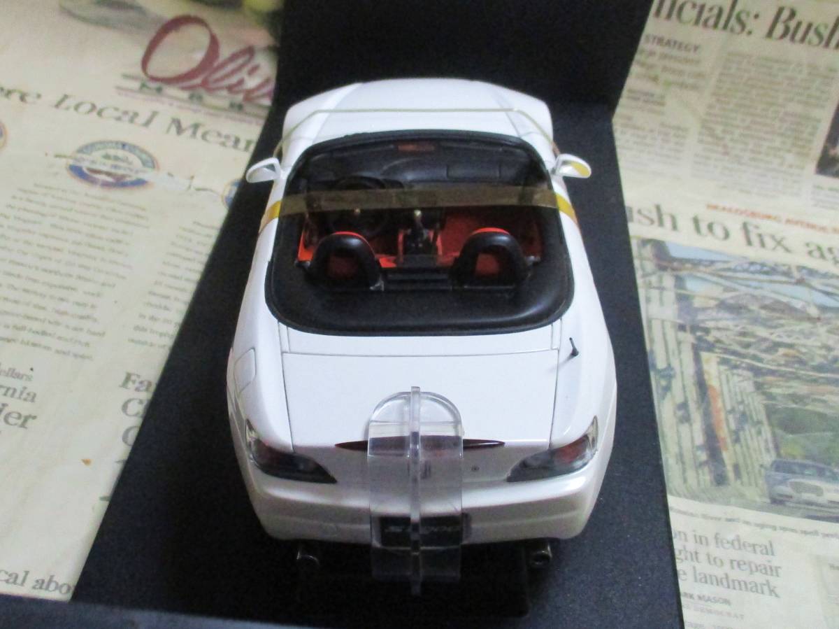 ☆激レア絶版☆AUTOart*1/18*2000 HONDA S2000 US仕様 ホワイト ☆激レア絶版☆AUTOart*1/18*2000 HONDA S2000 US仕様 ホワイト
