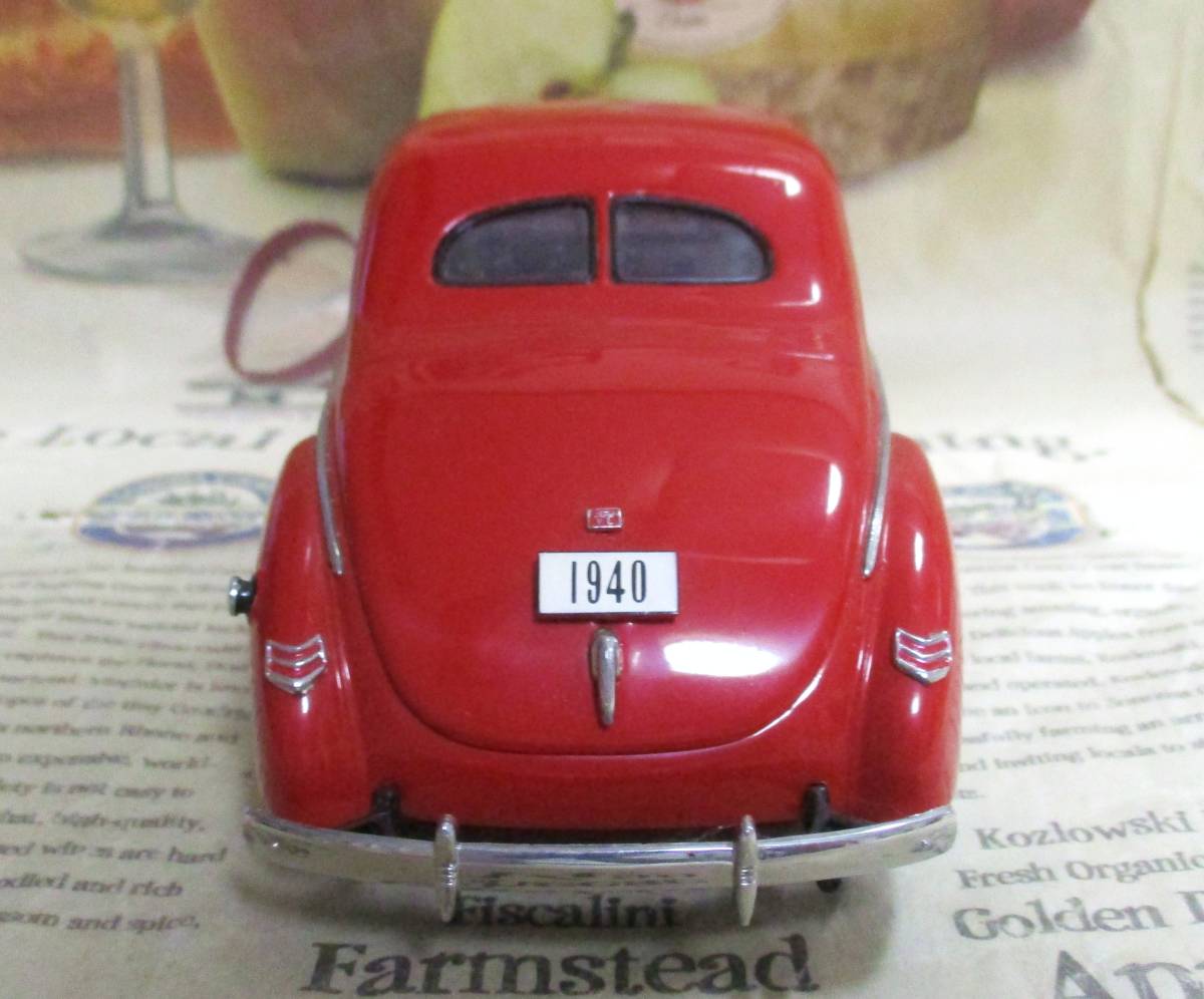 ★レア絶版*ダンバリーミント*1/24*1940 Ford Deluxe Coupe レッド_画像4