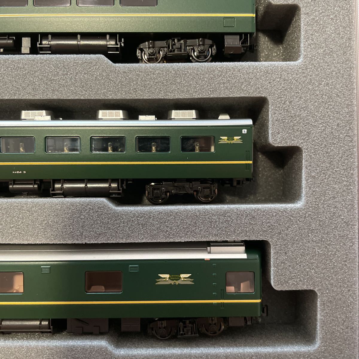 値下げ出品 新品】KATO トワイライトエクスプレス EF81+客車基本