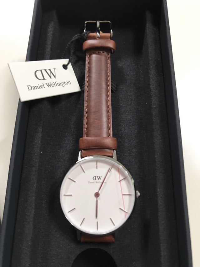 半額】 新品 ￥19440 ダニエルウェリントン MAWES ST 32MM PETITE