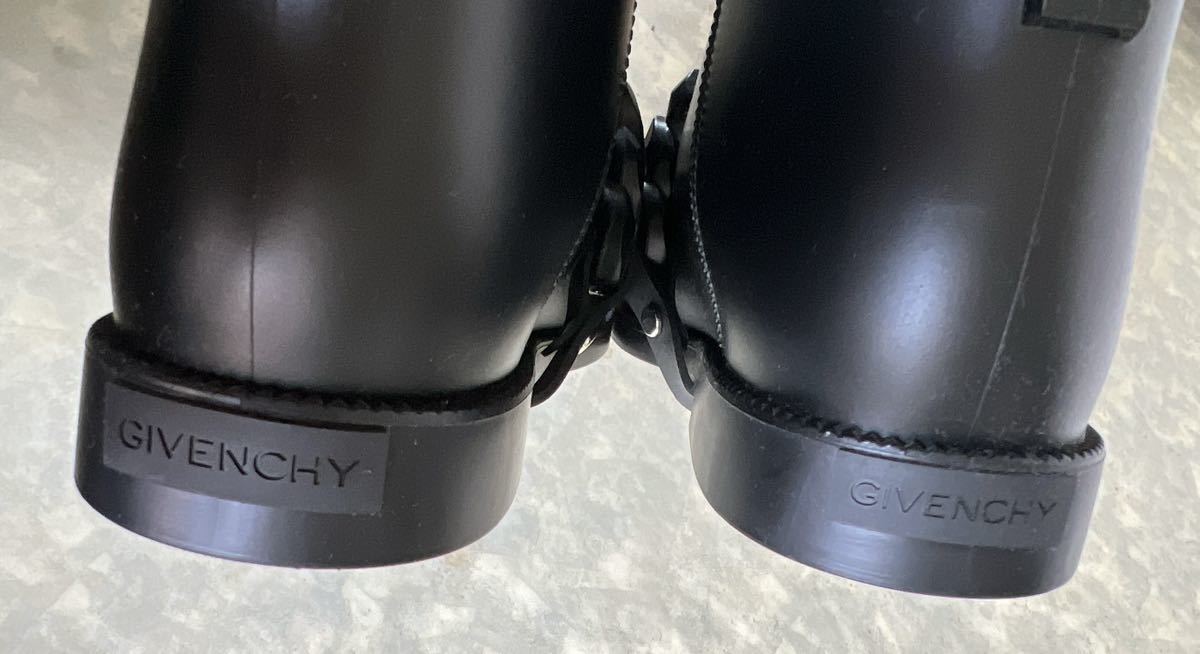 ジバンシィ GIVENCHY チェーン レインブーツ ブラック 長靴