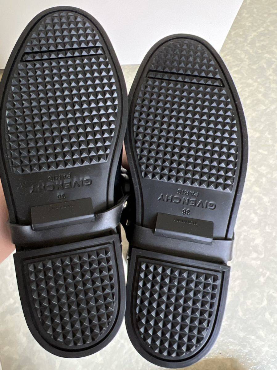 ジバンシィ GIVENCHY チェーン レインブーツ ブラック 長靴