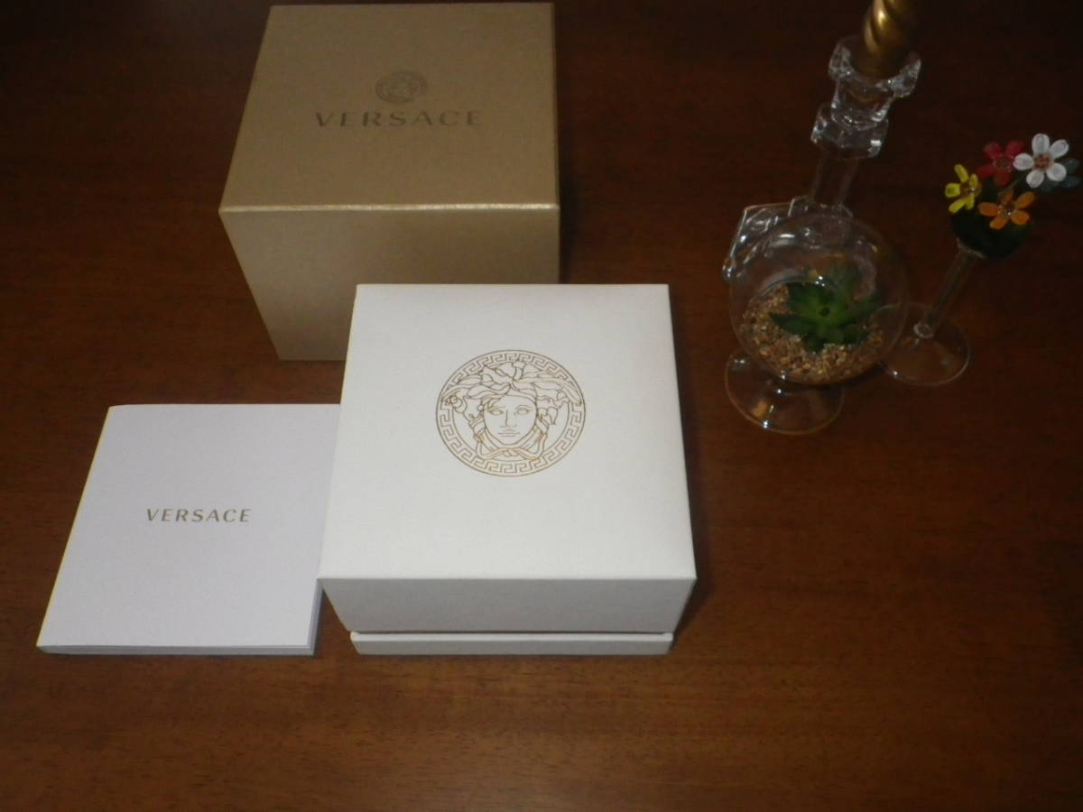 超美品■■VERSACE■■ヴェルサーチ■■腕時計_画像1